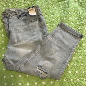 Terra &sky crop denim NWT